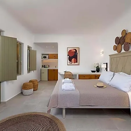 Santorini Hillside & 4*